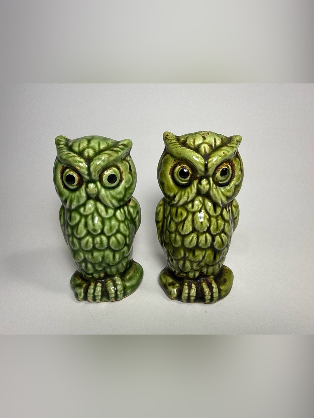 Green Ceramic Owl salt and pepper shaker set Pair